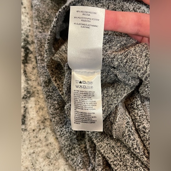 Lucky Brand Gray Crew Neck Lightweight Sweater - Picture 4 of 4